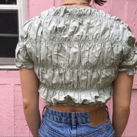 Kendall & Kylie Pistachio Green Ruched Crop Top Size XS - Picture 3 of 5